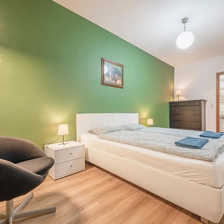 Modern Apartment With Garage Budapeste Exterior foto