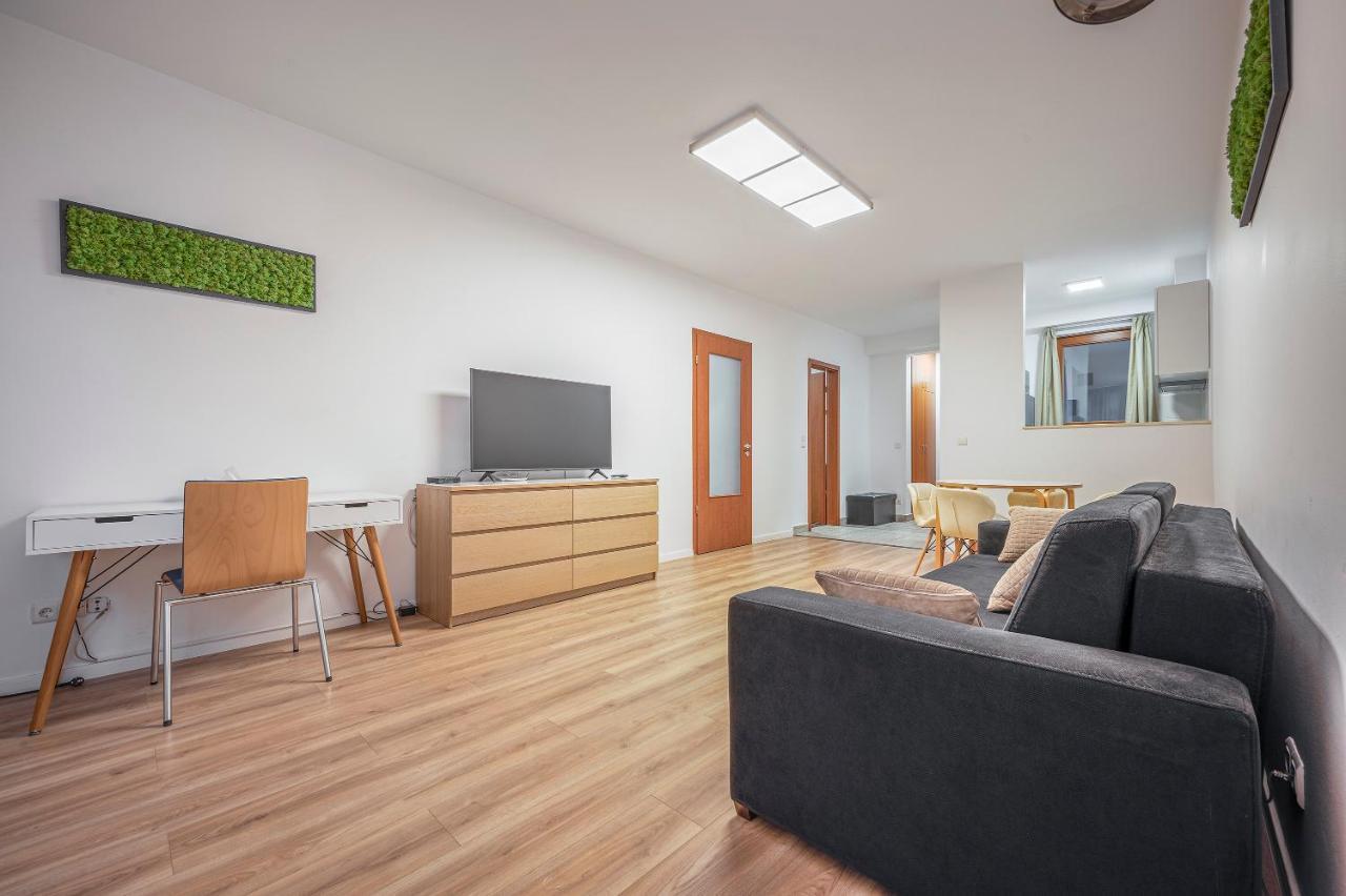Modern Apartment With Garage Budapeste Exterior foto