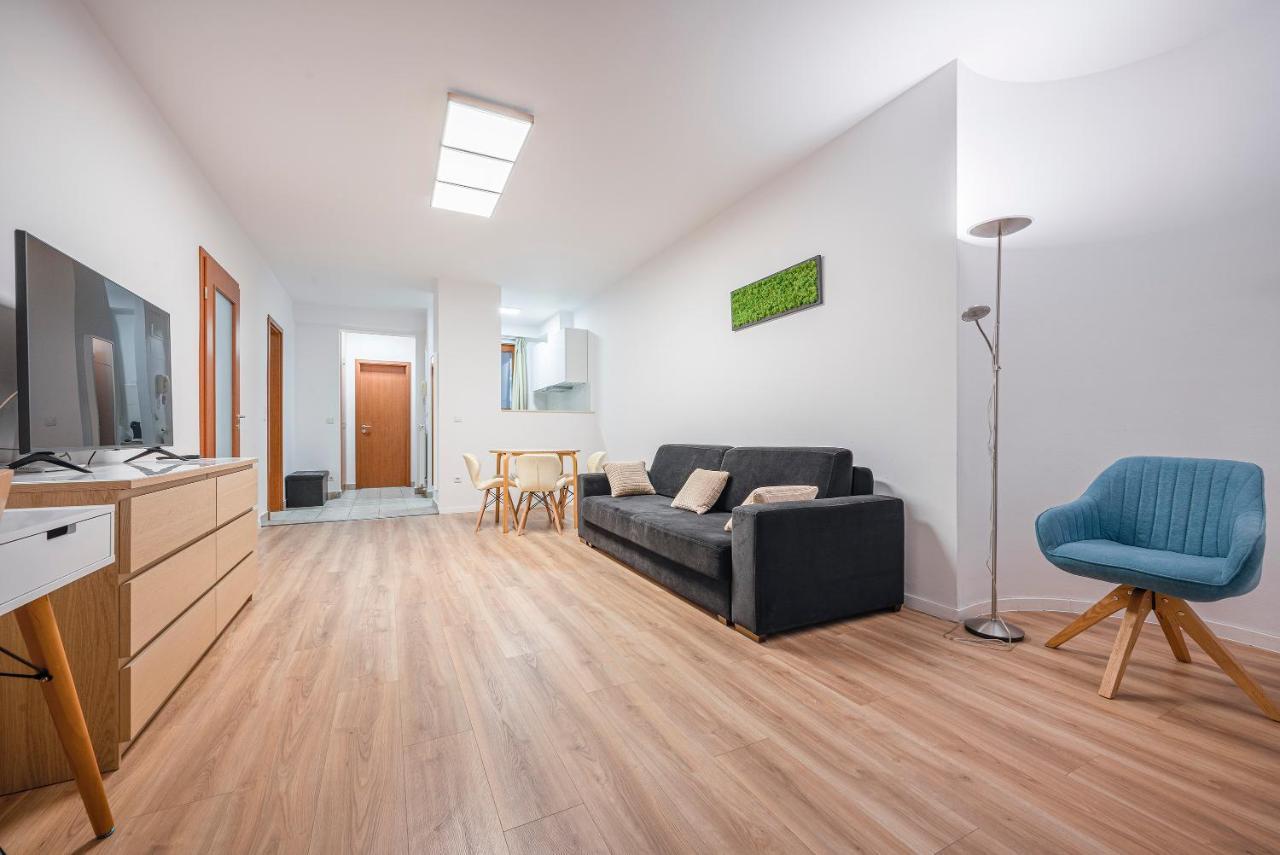 Modern Apartment With Garage Budapeste Exterior foto